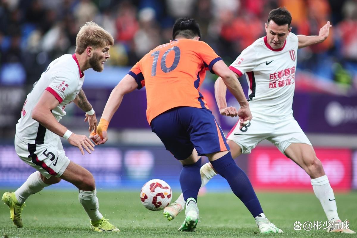 关于冲刺阶段NBA常规赛焦点战，成都蓉城篮板制胜，气氛紧张，资深球员宣示担当的信息